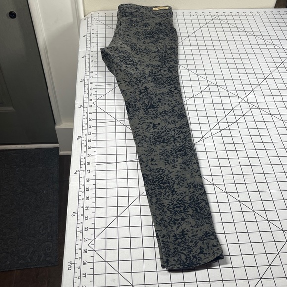 Pilcro Women's Serif Cords Corduroy Pants Abstract Green Black 25 Fall Skinny - Picture 12 of 12